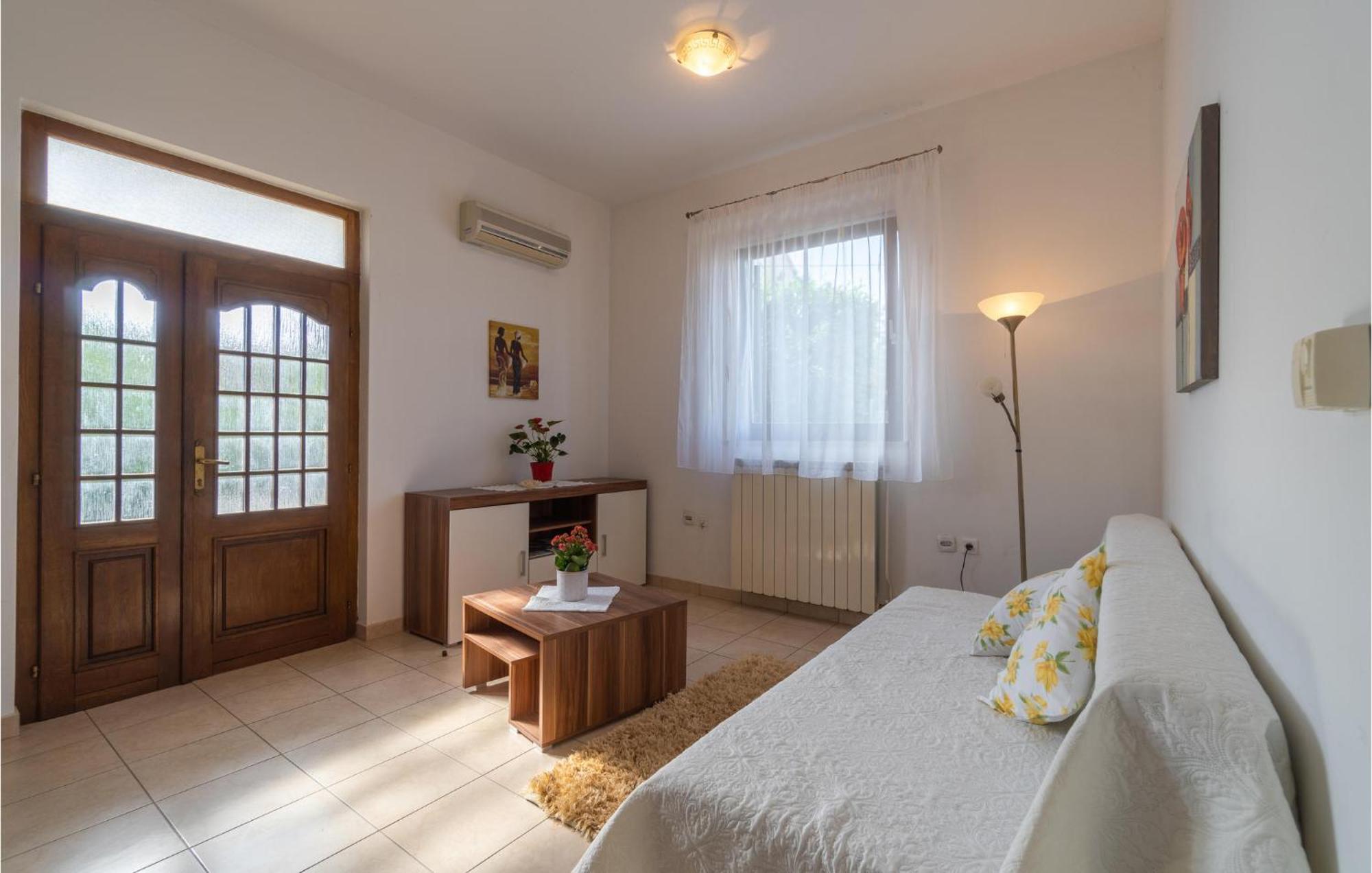 Awesome Apartment In Pula With Wifi Bagian luar foto
