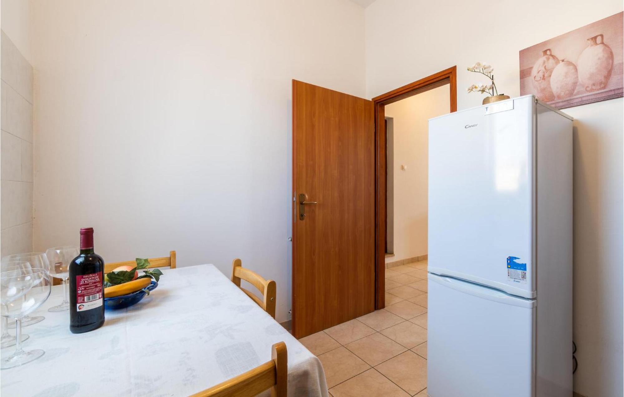 Awesome Apartment In Pula With Wifi Bagian luar foto